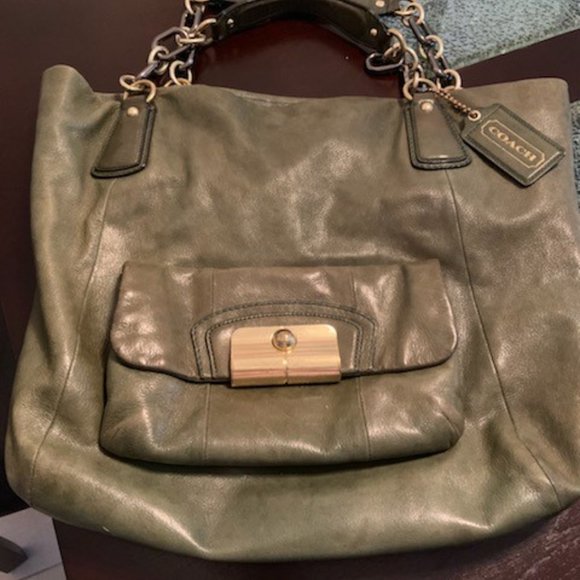 Coach Shoulder Bag - Picture 4 of 4